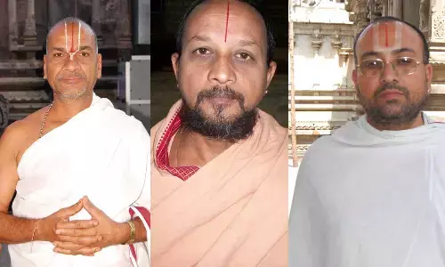 K E StalaSai, the Sthanacharulu, A.VijaRagavan, chief priest and P Sita Ramanjuna charulu, chief priest