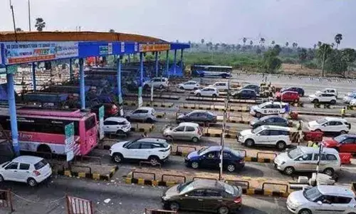 Hyderabad: Toll tax hike raises motorists hackles Hyderabad: Toll tax hike raises motorists hackles
