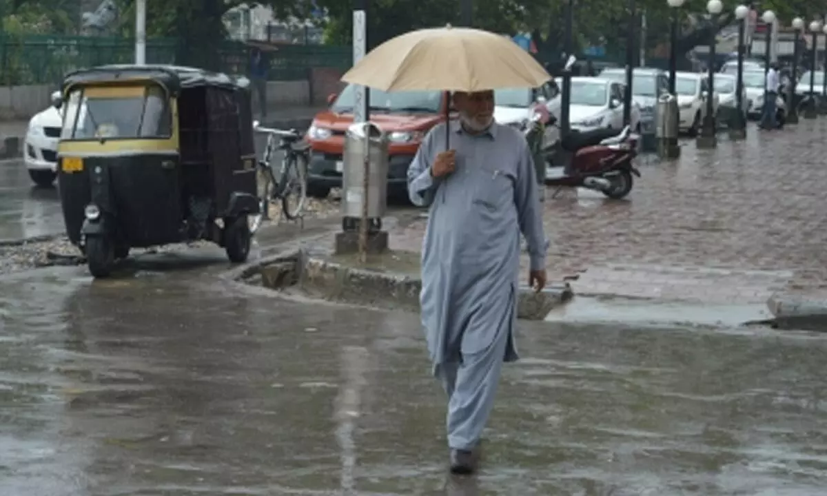 Widespread intermittent rain, thundershowers likely in J&K in next 24 hrs