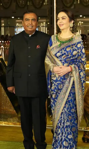 From Kareena Kapoor To Priyanka Chopra: Check Out The Best Dressed Bollywood Actors Of NMCC Event Of Day One