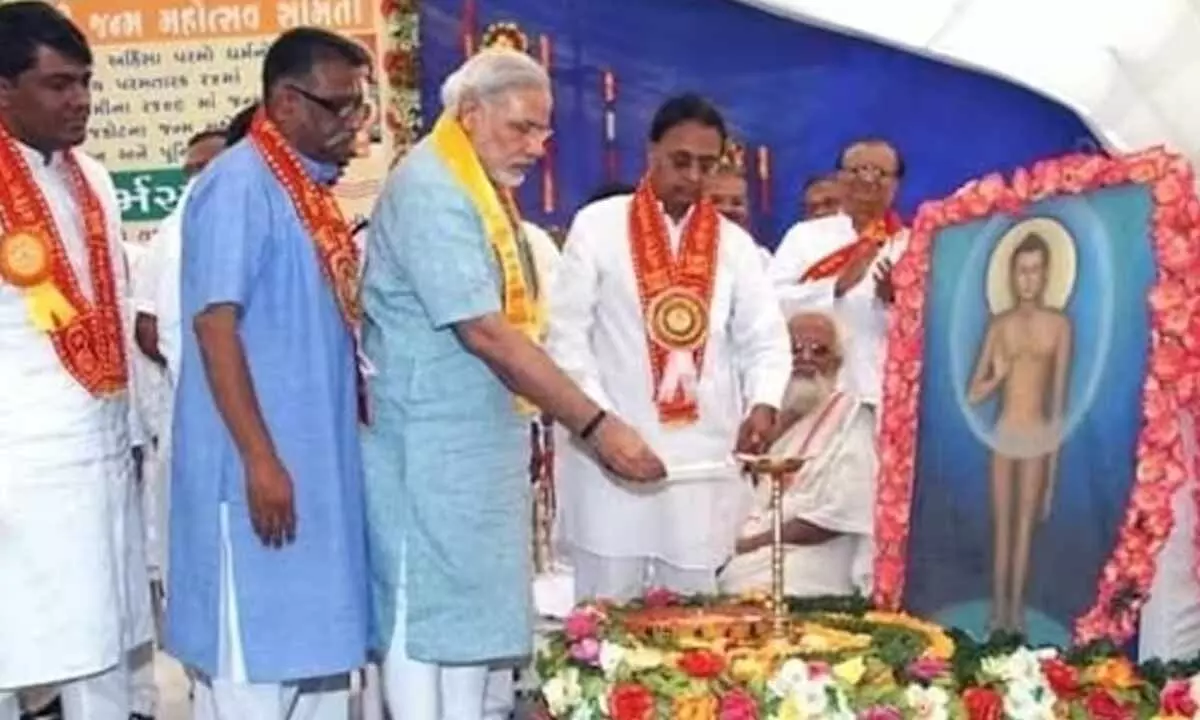 PM Narendra Modi Amd Other Leaaders Extended Greetings On Mahavir Jayanti