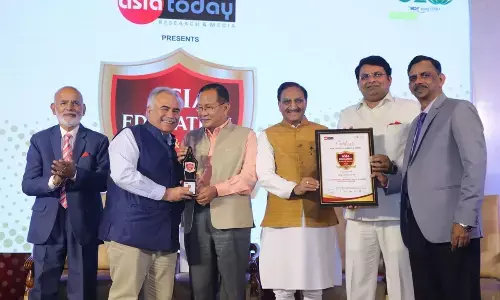 Vice-Chancellor Prof Manoj K Arora and Director Communications Pankaj Belwariar receiving the award from Union Minister of State for Education and External Affairs Dr Raj Kumar Ranjan Singh, MP Ramesh Pokhriyal ‘Nishank’ in  New Delhi On Monday