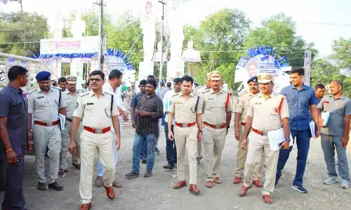 Palnadu district SP Ravi Sankar Reddy and Additional SP Bindu Madhav reviewing the security  arrangements at Lingamguntla village on Wednesday