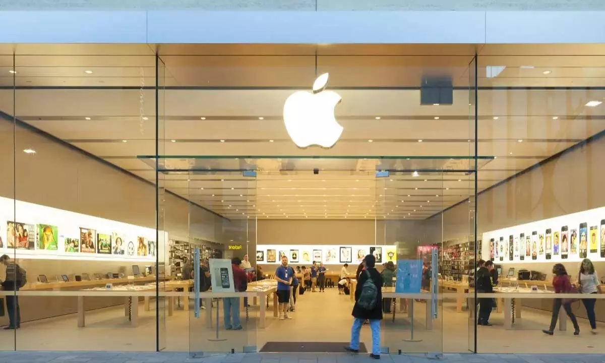 $500K worth Apple products, including 436 iPhones, stolen from US store