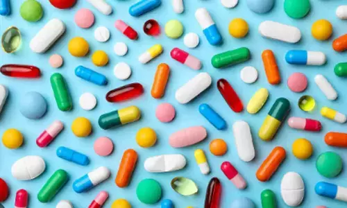 Delhi HC dismisses PIL seeking directions to medical professionals to reveal side effects of medicines