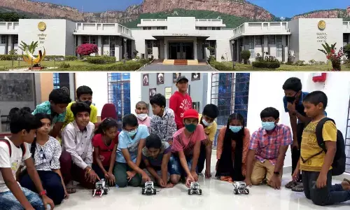A view of the Regional Science Centre in Tirupati(Top); File photo of students engaged in Robotics training(bottom)