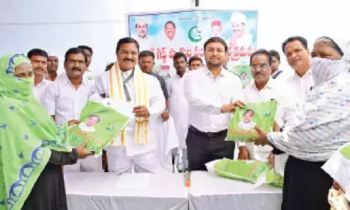 Celebrate Ramzan in cordial mood: Singireddy