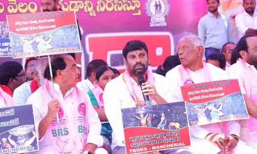 BRS leaders stage stir opposing privatisation of Singareni mines