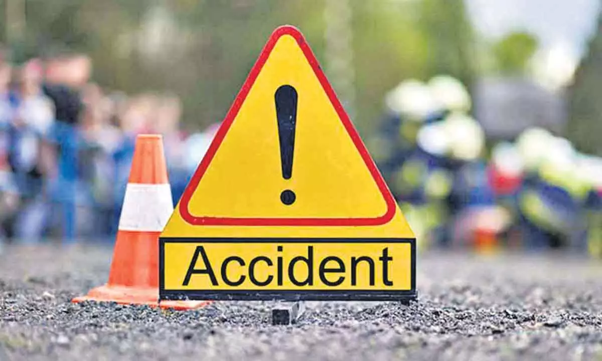 Road accident claims two live at Petbasheerbad in Hyderabad