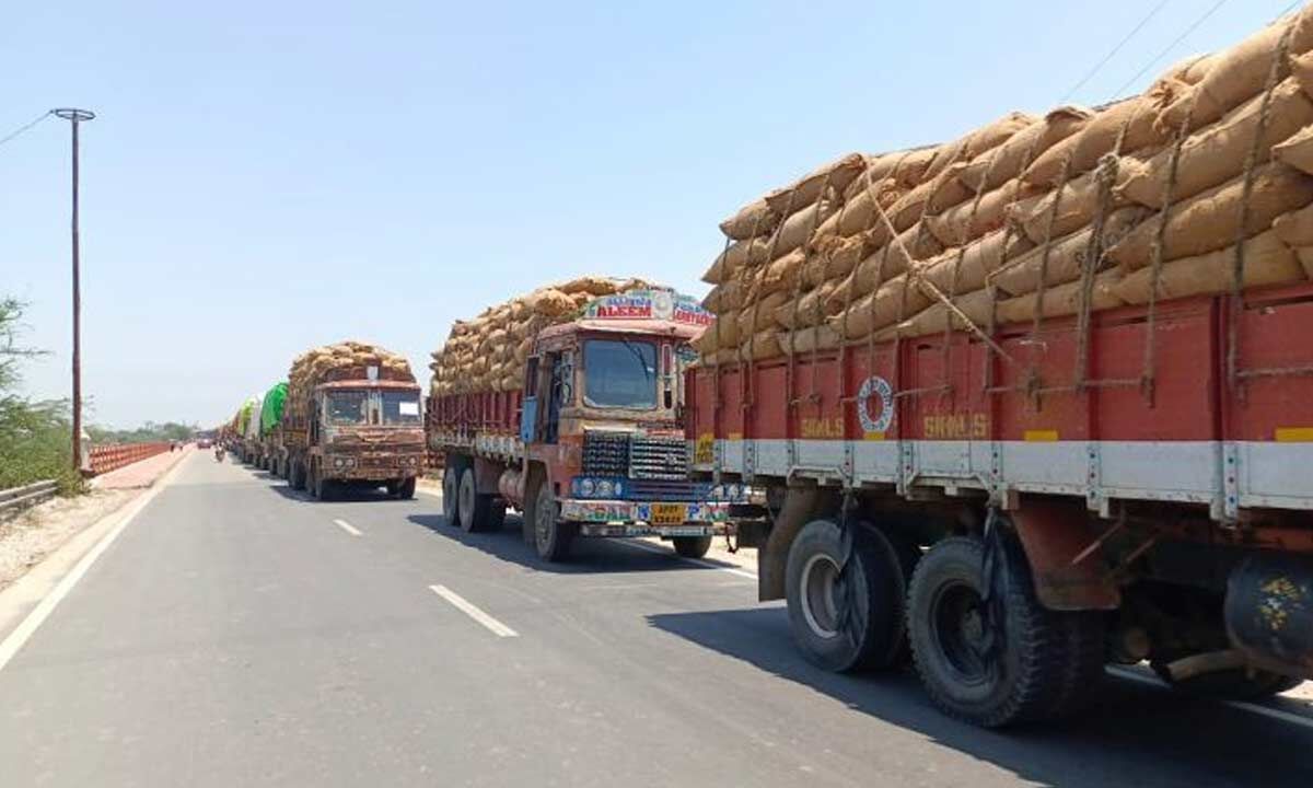 Blockage of AP grain lorries creates tension