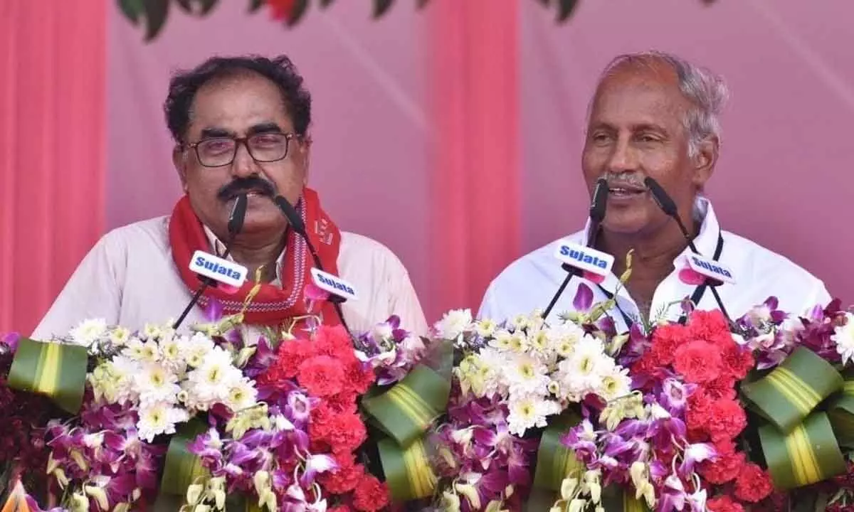 Thammineni Veerabhadram, State secretary CPM(Left); Kunamneni Sambasiva Rao, State secretary CPI(Right)