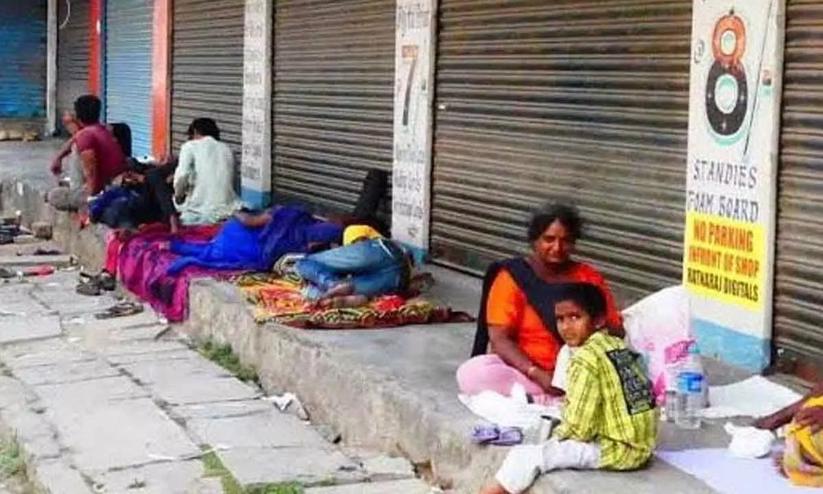 Hyderabad: Swarms of beggars invade city streets during Ramzan