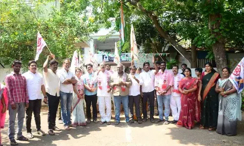 JSP leaders organising a dharna in Visakhapatnam on Monday