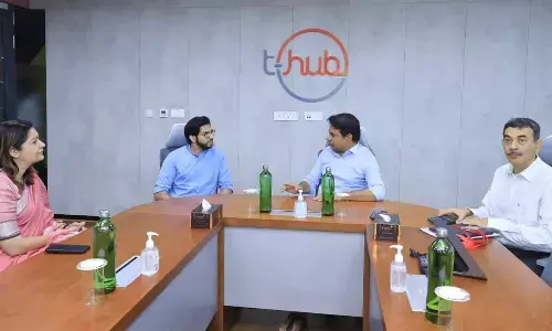 Aaditya Thackeray visits T-Hub, meets KTR
