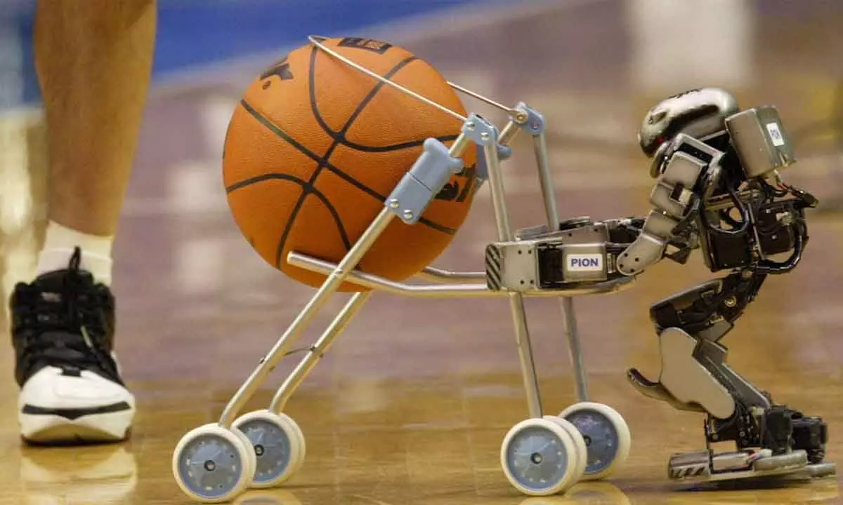 Playing sports against a robotic opponent can make your brain work harder
