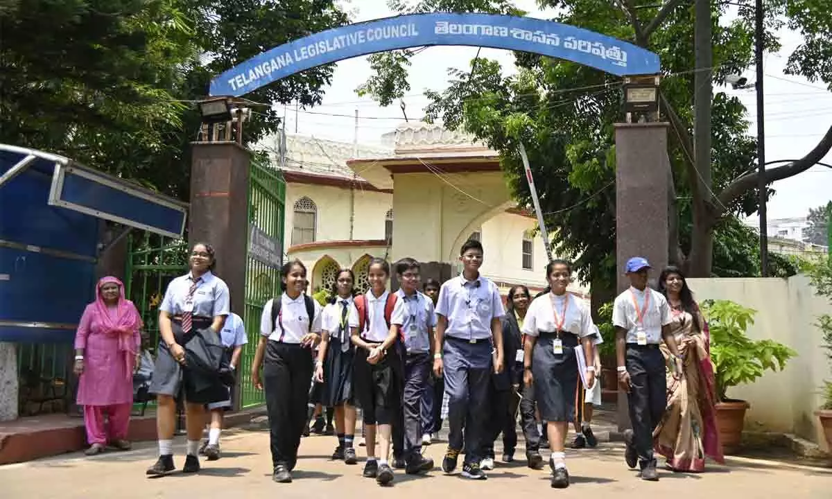 Assembly functioning wows school children