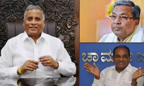 Housing minister Somanna facing guru, disciple in two locations of old Mysuru
