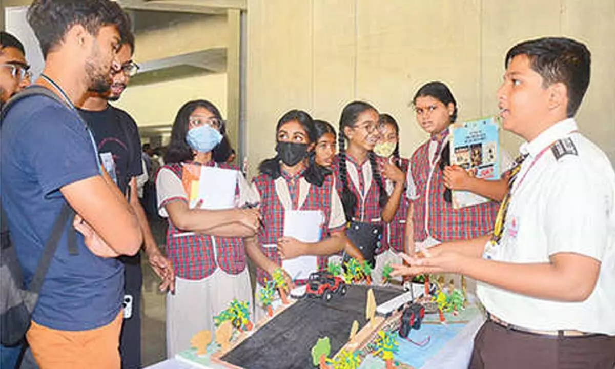School students showcase creative talent at city fair