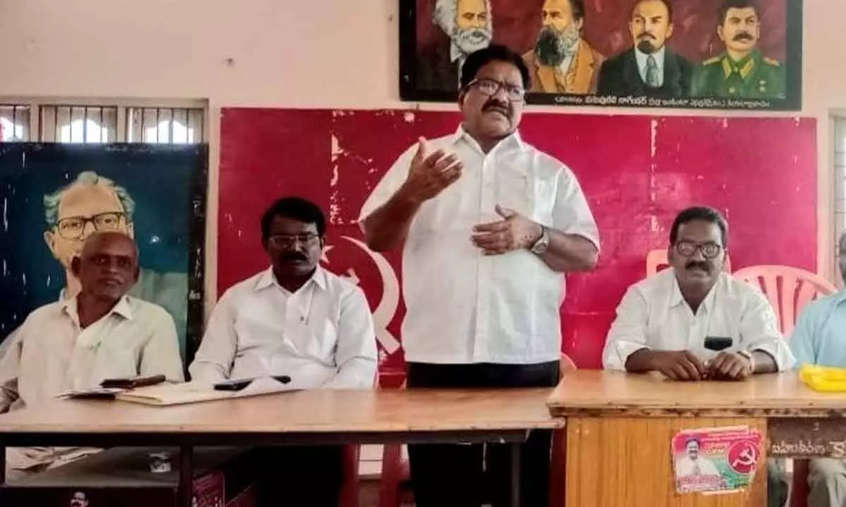 CPM leader Julakanti Ranga Reddy addressing the party workers in Miryalguda on Friday