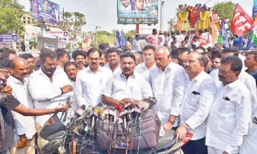 Guntur : Govt focusing on development of weaker sections says Nagarjuna