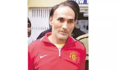 Bunty Chor held from Lucknow; stolen goods worth lakhs seized