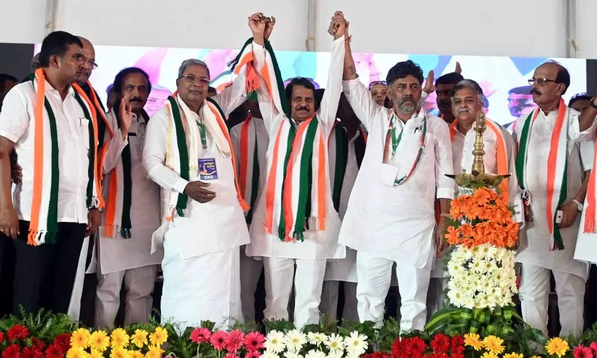 Expectations of Congress win aggravate DKS-Siddaramaiah tension