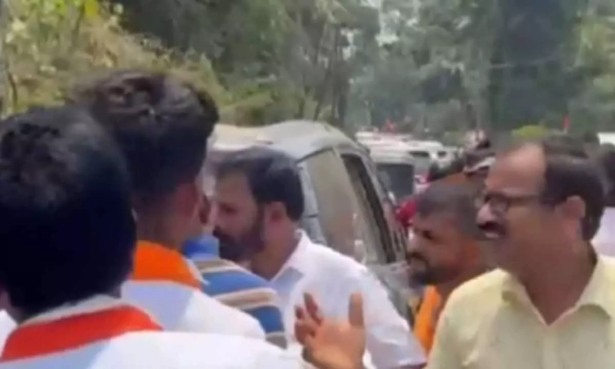 BJP and Congress workers clash during nominations