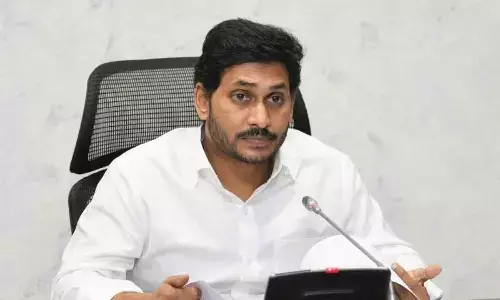 Vijayawada: MP Avinash Reddy case Y S Jagan Mohan Reddy goes into huddle with senior leaders