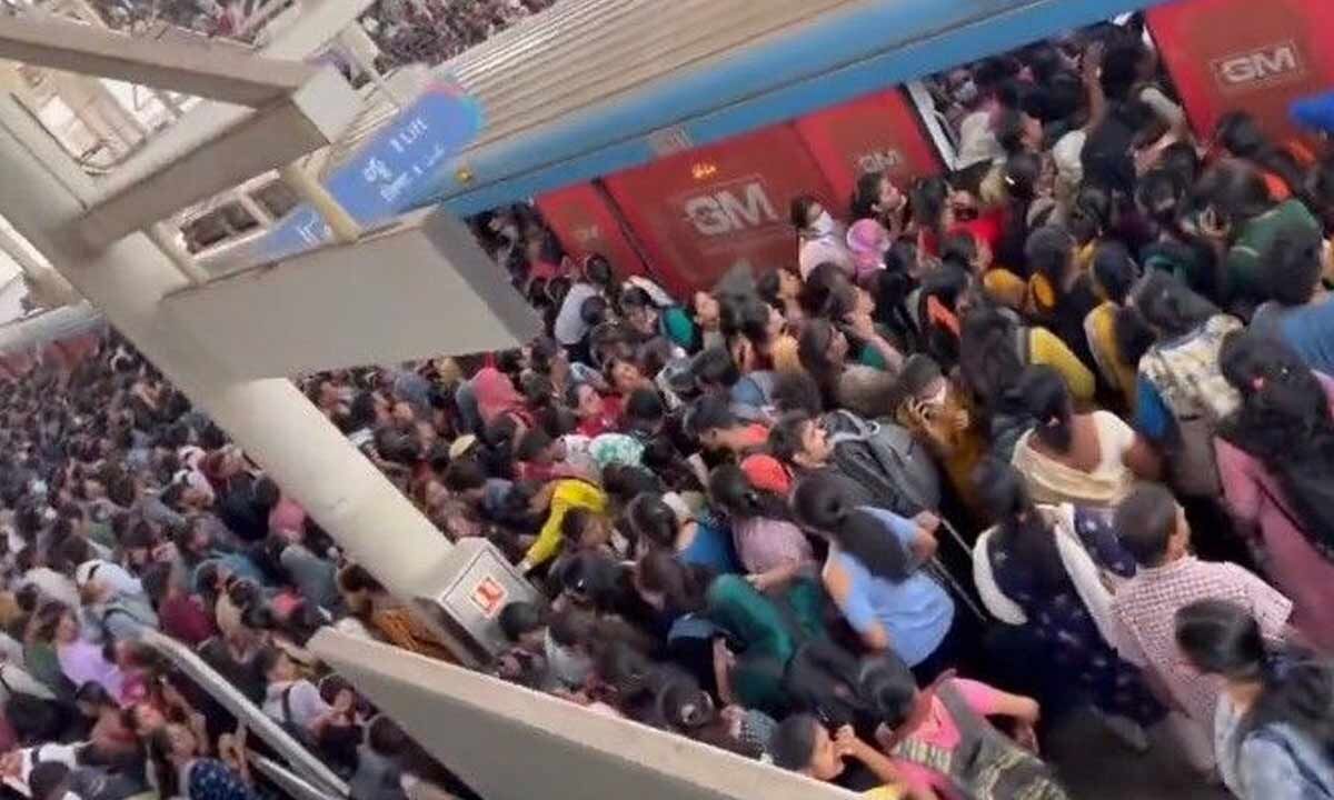 Hyderabad Metro a saviour to people from scorching sun