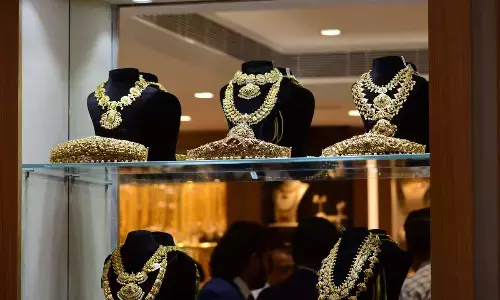 This Akshaya Tritiya, gold may not glitter