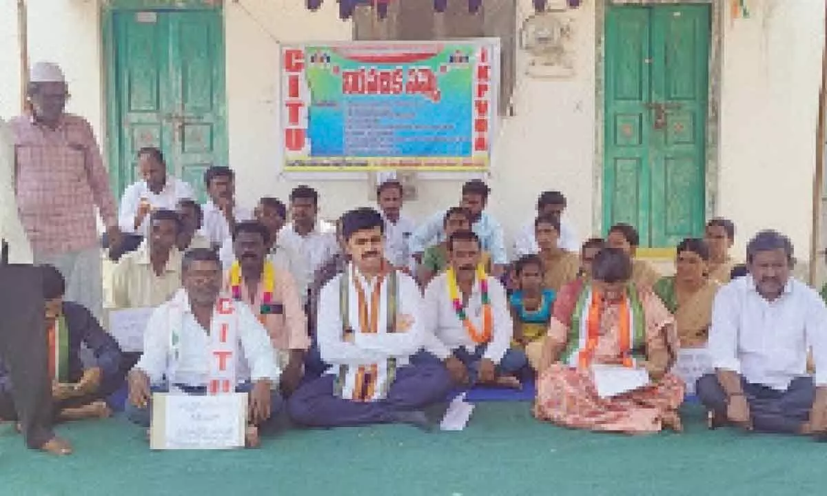 Wanaparthy: Congress vows support to IKP VOA Employees Unions strike
