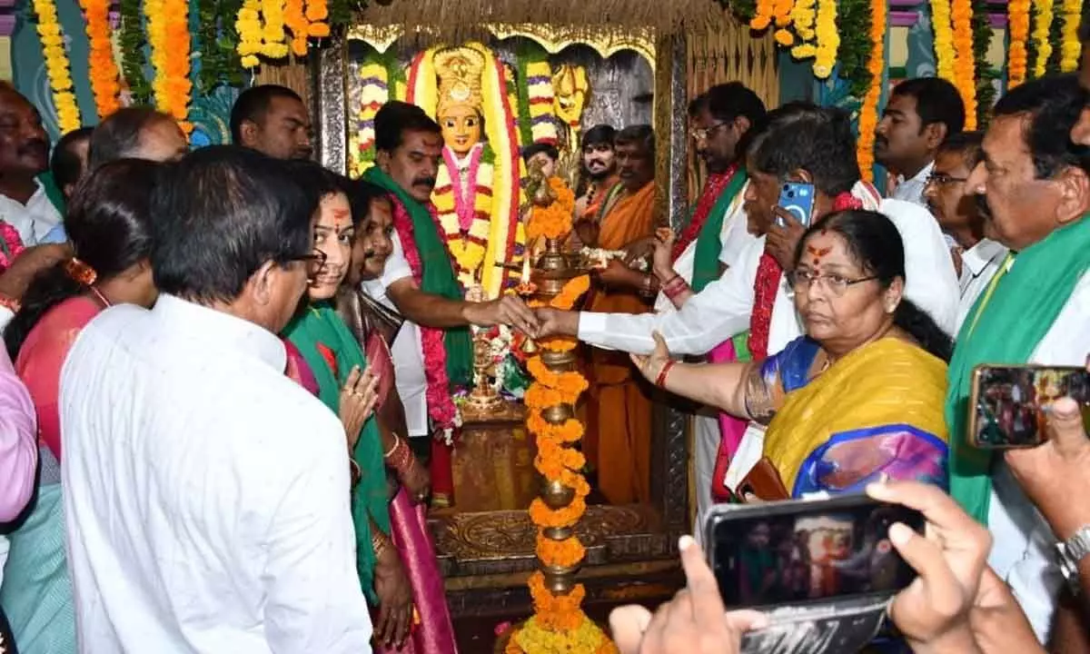 Warangal: 5L devotees take part in Brahmotsavam