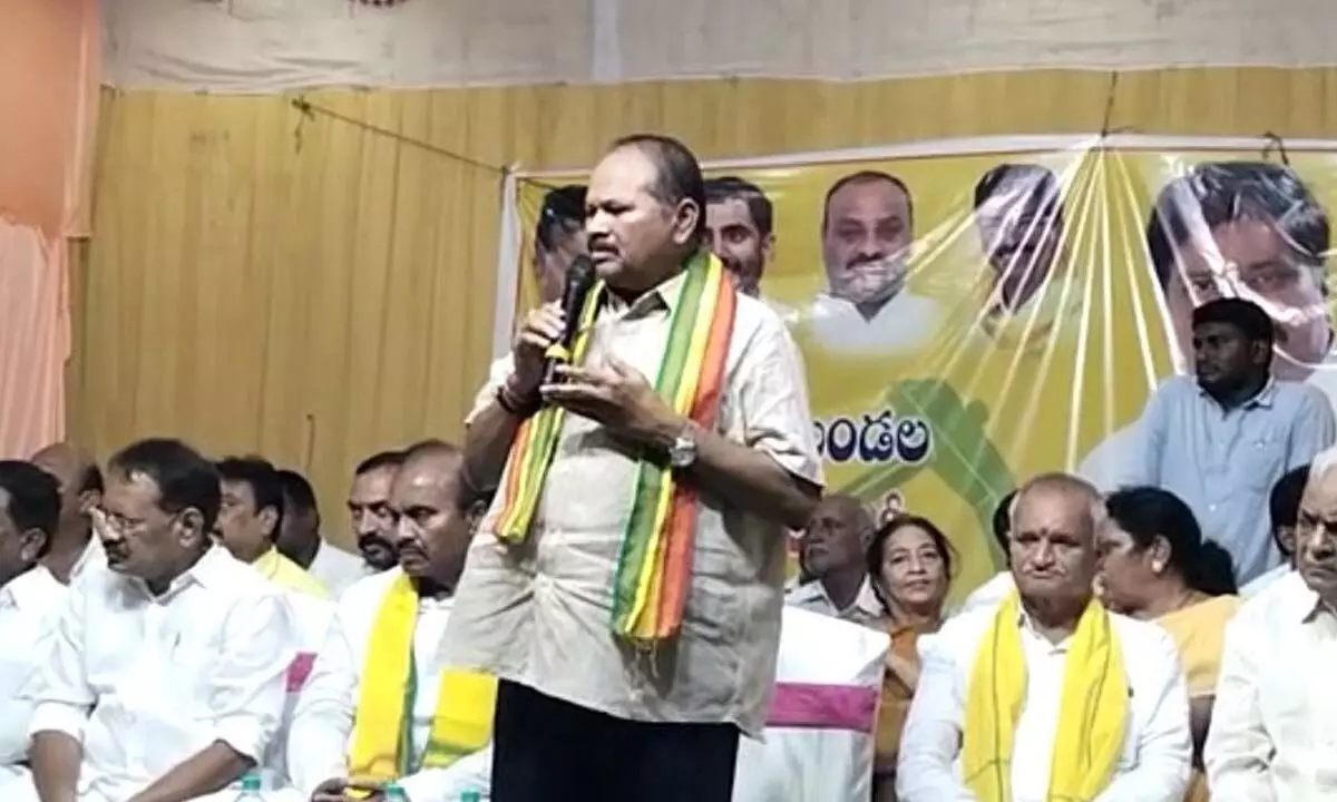 Former Minister Kanna Lakshminarayana addressing the TDP leaders and activists at a meeting in Amaravati on Sunday. Party politburo member Nakka Anand Babu is also seen.