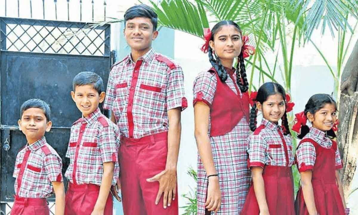 Telangana: Government school students to get new uniforms