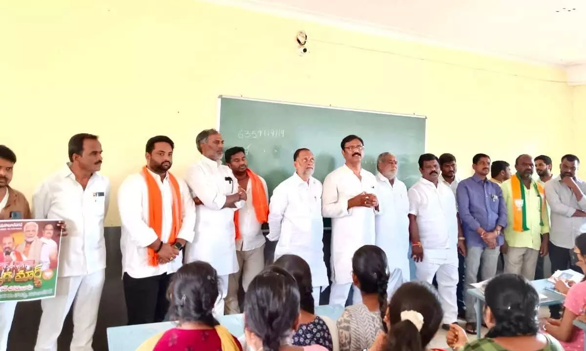 BJP leaders hold unemployment march in Mahabubnagar today