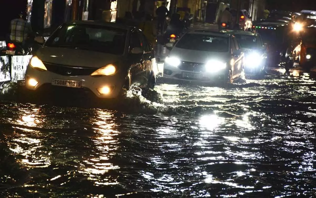 Hyderabad: Heavy rains lash parts of city