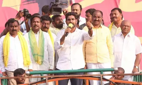 TDP national general secretary Nara Lokesh addressing a road show at Kisigi in Mantralayam constituency as part of his Yuva Galam padayatra in Kurnool district on Tuesday