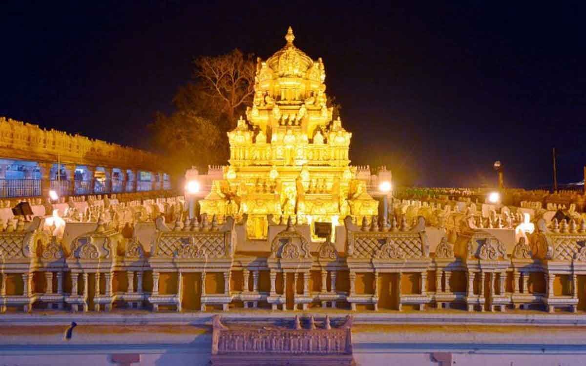 Vijayawada: Tonsuring now a costly affair at Kanaka Durga temple