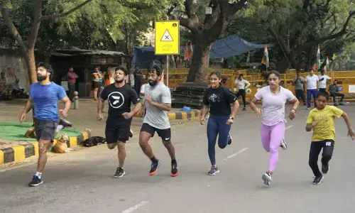 Dumbbells, neck plank & stretching: Wrestlers turn Jantar Mantar into training centre