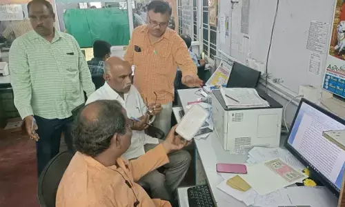 Vijayawada: ACB raids sub-registrar, tahsildar offices