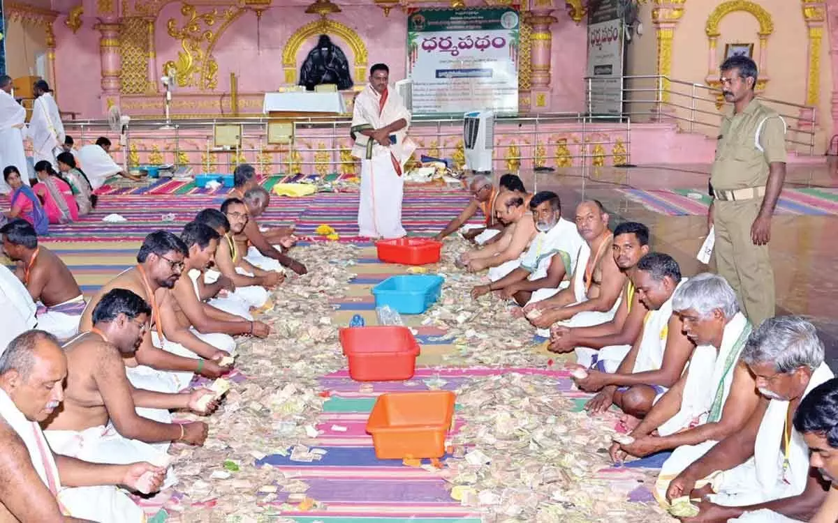 Chittoor: Kanipakam temple receives Hundi income of `91.26 lakh