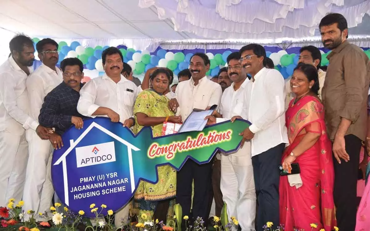 Nellore: Minister Audimulapu Suresh hands over TIDCO houses to 2,112 beneficiaries
