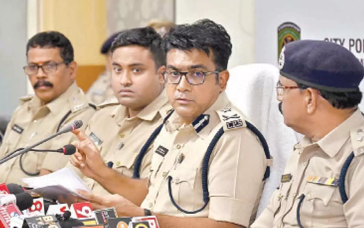 Visakhapatnam: Swetha committed suicide, says  City police commissioner M Trivikram Varma