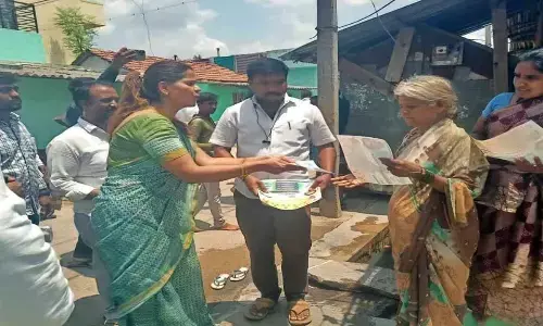 Siddaramaiah’s ‘bahu’ participates in campaigning for first time