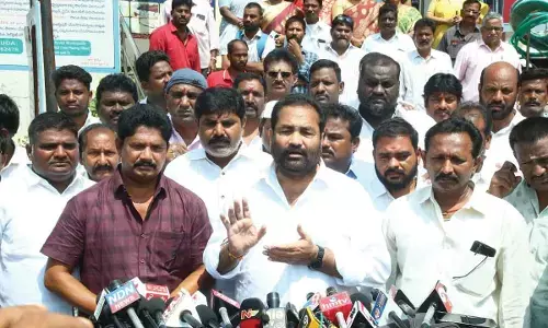 Nellore: Take up pending works at Necklace Road, Ganesh Ghat says MLA Kotamreddy Sridhar Reddy