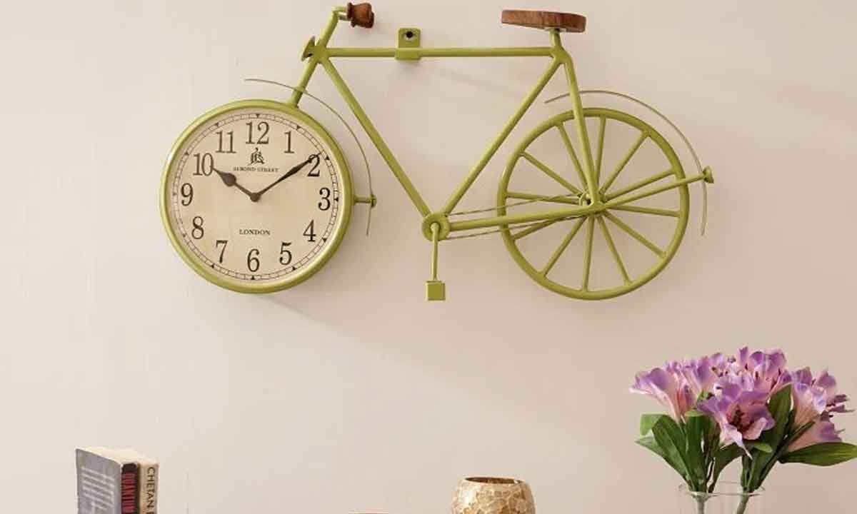 Hyderabad Enhance your home’s ambience with designer wall clocks