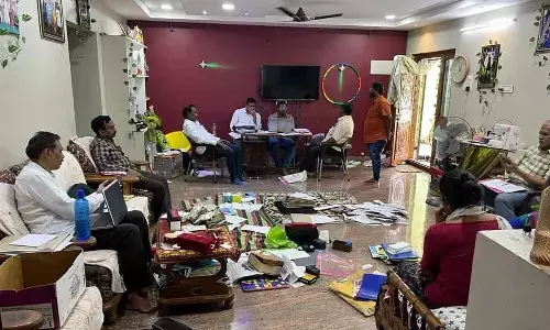 ACB officials conducting searches at the residence of sub-registrar Arja Raghava Rao in  Vijayawada