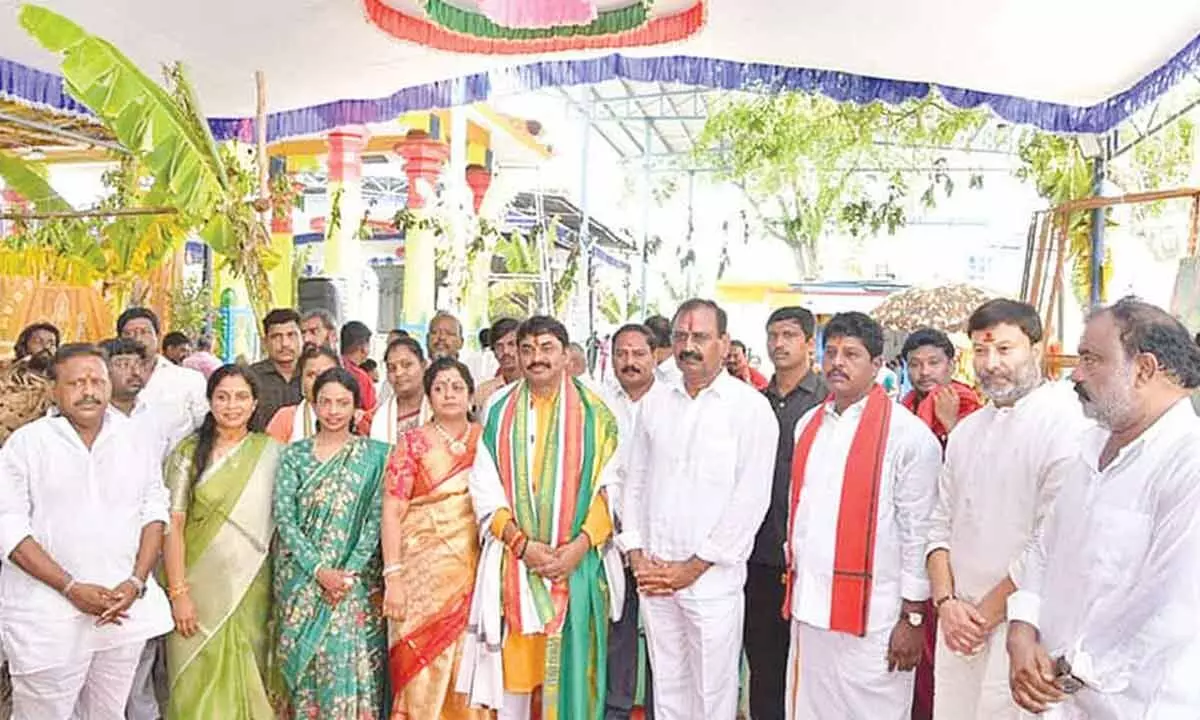 G Satheesh Reddy, Advisor to the Defence Minister, visiting Gangamma temple in Tirupati on Tuesday. MLA Bhumana Karunkar Reddy, Mayor Dr R Sirisha, Municipal Commissioner D Haritha and others are seen.