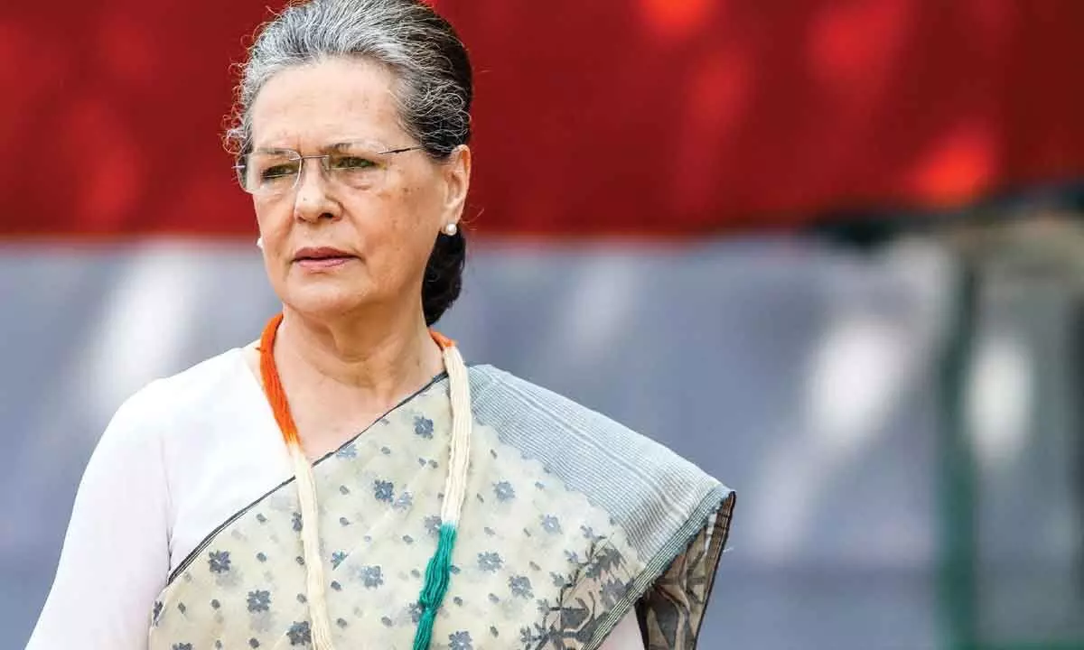 Bengaluru: ‘Sonia Gandhi fighting a lone battle for 20 yrs to establish Rahul Gandhi’