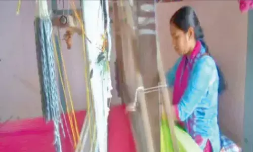 Ilkal saree weavers’ woes fall on deaf ears as Aam Aadmi Party, Independent enter fray in Karnataka